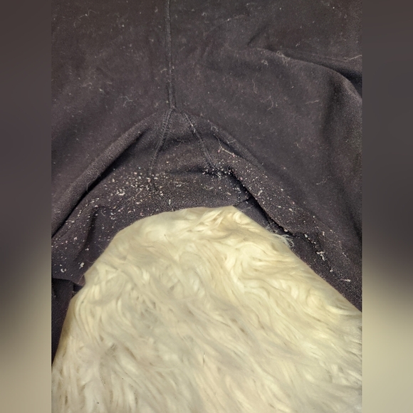 Women's Black Lululemon Capris - Picture 3 of 3